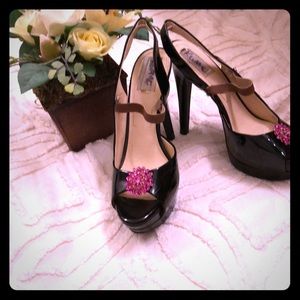 Jessica Simpson heel